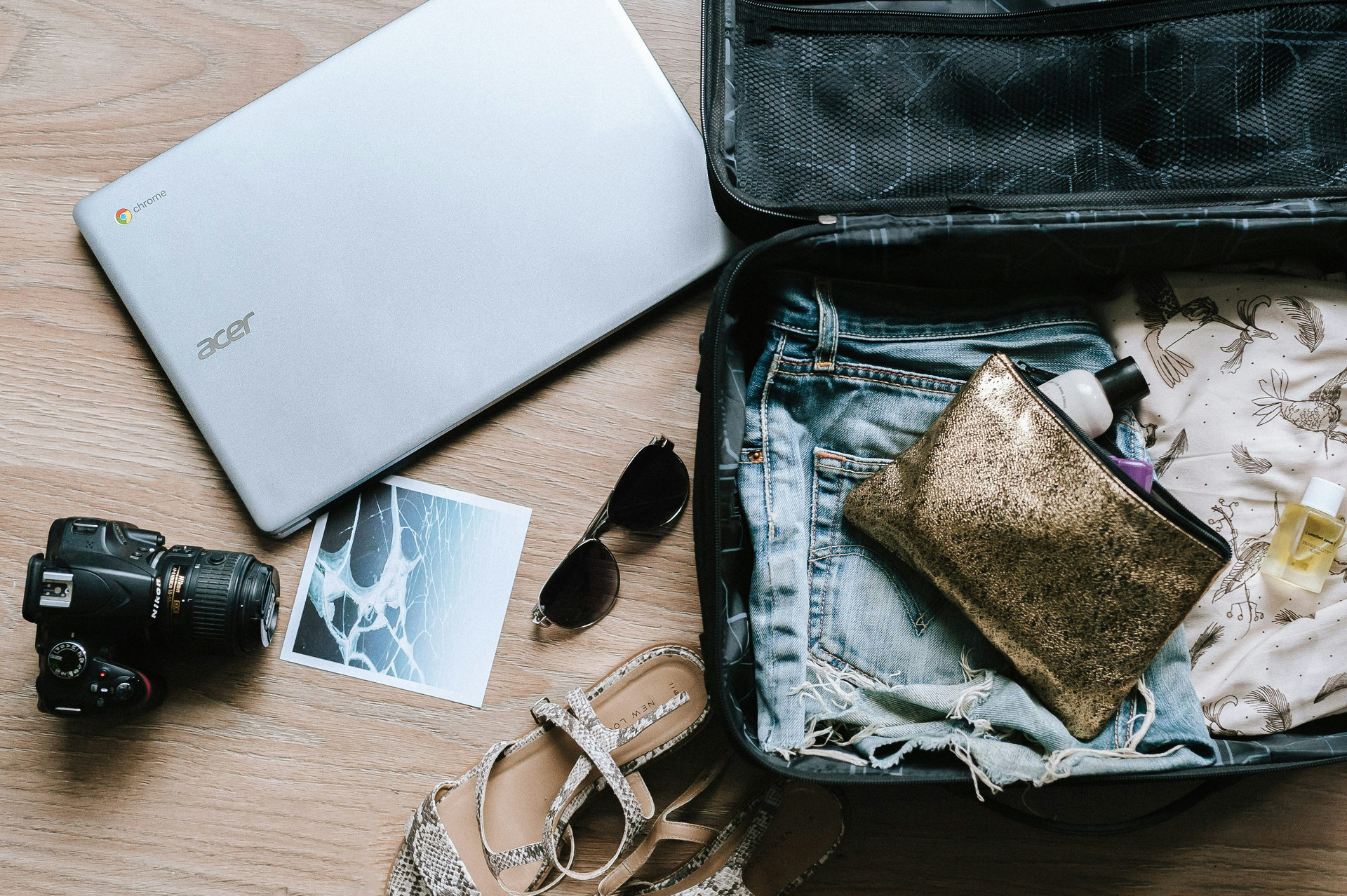 Travel Light This Summer: DIY Packing Organizers and Accessories