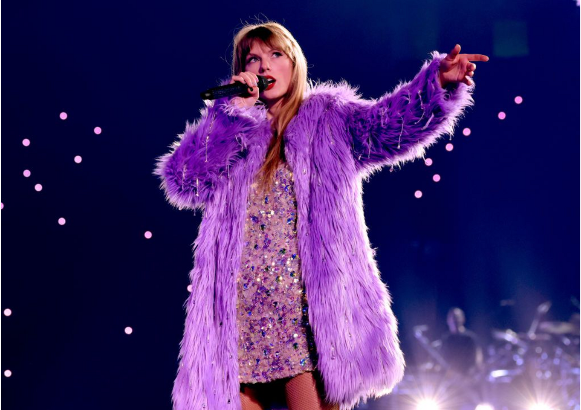 DIY Concert Outfits for The Eras Tour with Singer Sewing Products